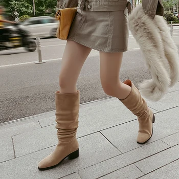 Дамски зимни проста Плиссированная обувки, дамски обувки от Волска кожа, Велур в Корейския Класически Стил, пролетно-есенни Дамски Обувки, Високи ботуши, без съединителни INS